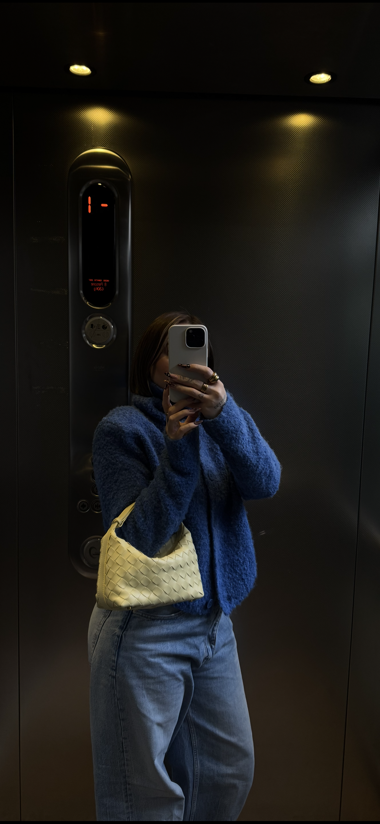 CAROL PRE-ORDINE