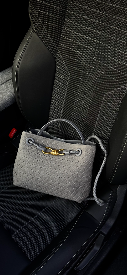 DAFNE SUEDE/ PRE- ORDINE