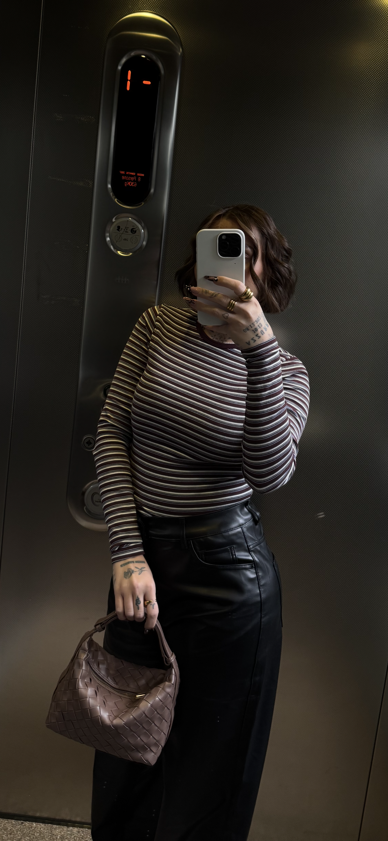 CAROL / PRE- ORDINE