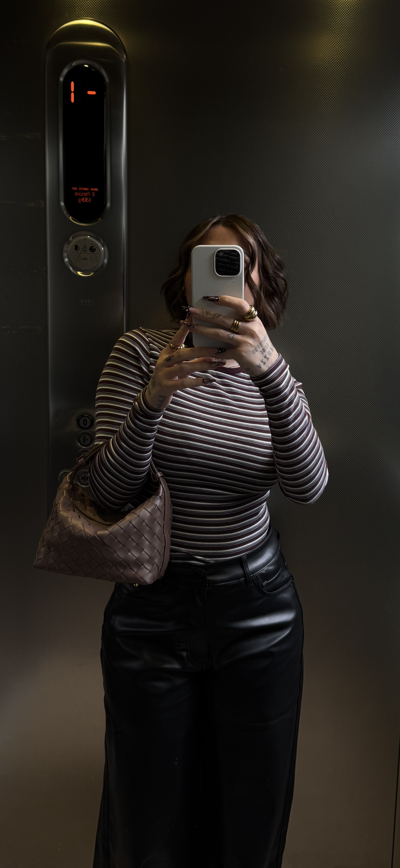CAROL / PRE- ORDINE